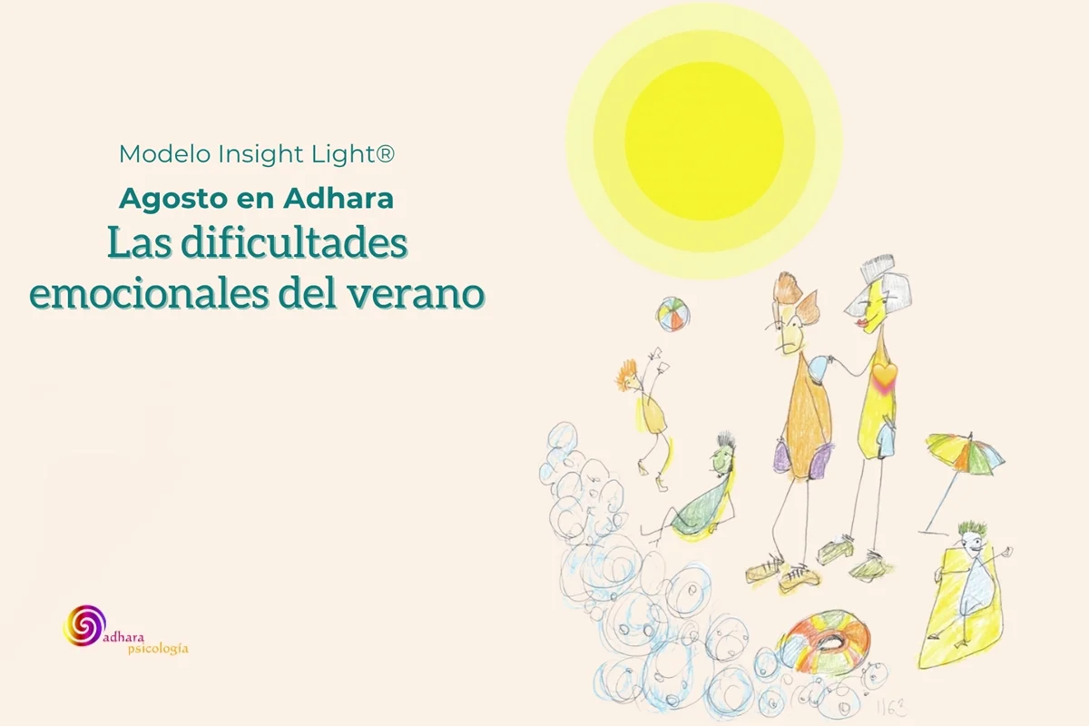Viñeta del tema del mes con dibujo de familia en la playa